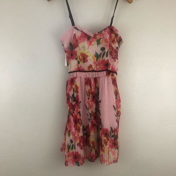 Foxiedox spaghetti strap floral pleaded belted pink dress size S - Picture 2 of 9